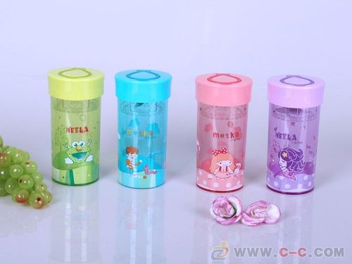 美特家廣東禮品廠家卡通學(xué)生隨身水杯